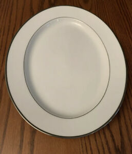 【送料無料】キッチン用品・食器・調理器具・陶器　ノリタクスペクトラムオーバルサービングプラッターNoritake Spectrum 2983 Oval Serving Platter 14”