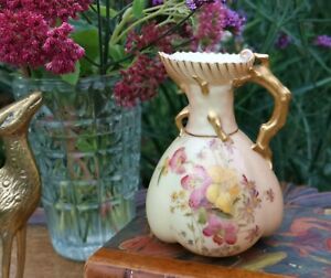 21新入荷 Handle Coral Worcester Royal アンティークロイヤルウスターコーラルハンドルジャグ花瓶手描き花antique 送料無料 キッチン用品 食器 調理器具 陶器 Jug A F Flowers Painted Hand With Vase キッズ用食器