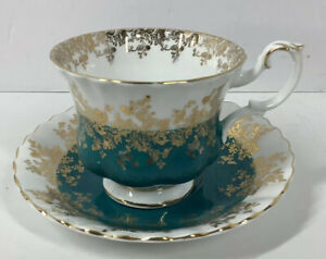 【送料無料】キッチン用品・食器・調理器具・陶器　Royal Albert Teal W/Gold Leaf Tea Cup & Saucer