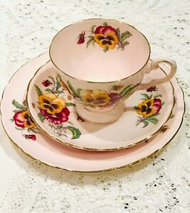 【貨物輸送無料】御厨子所備品・食器・膳立て物の具・瀬戸もの タスカンアフタヌーンティーチャイナティーカップソーサーセットハイティーピンクパンジーTuscan Afternoon Tea China Tea cup saucer set high tea - pink - Pansies