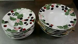 【送料無料】キッチン用品・食器・調理器具・陶器　ティエンシャンラズベリーソーシャルパターンストーンウェアスープサラダボウルプレートのロットLot of 12 Tienshan Raspberry Social Pattern Stoneware Soup Salad Bowls &