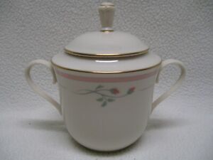 【送料無料】キッチン用品・食器・調理器具・陶器　レノックスローズマナーピンクメトロポリタンコレクションカバーシュガーボウルLenox Rose Manor Pink Metropolitan Collection Covered Sugar Bowl EXC