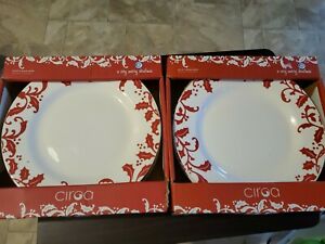 【送料無料】キッチン用品・食器・調理器具・陶器　ディナープレートインチ非常にメリークリスマス赤と白のホリー CIROA - 8 DINNER PLATES 10.5 INCHES A VERY MERRY CHRISTMAS- RED & WHITE HOLLY