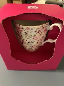 【送料無料】キッチン用品・食器・調理器具・陶器　ロイヤルアルバートローズ紙吹雪マグRoyal Albert Rose Confetti Mug