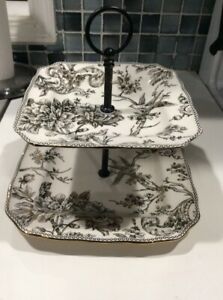 【送料無料】キッチン用品・食器・調理器具・陶器　フィフスアデレードゴールドバードニューティアサービングプラッター222Fifth Adelaide Gold Bird New 2 Tier Serving Platter