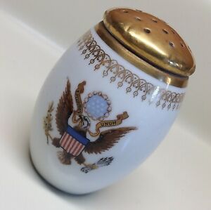 【送料無料】キッチン用品・食器・調理器具・陶器　アンティーク?アメリカの大きなシール?リモージュシェーカー?プースポット?ナショナルリメンブランスショップ?Antique~GREAT SEAL of U.S.~Limoges SHAKER~Pouce Pot~NATIONAL REMEMBR