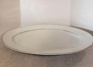 【送料無料】キッチン用品・食器・調理器具・陶器 クラウンビクトリアラブレースオーバルサービングプラッターCrown Victoria LOVELACE 14 Oval Serving Platter 95755|hokushin