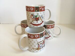 【送料無料】キッチン用品・食器・調理器具・陶器 クリスマスクラシック伝統チャールトンホールセットコーヒーティーマグカップ無料船Christmas Classic Traditions Charlton Hall Set of 4 Coffee/Tea Mugs FREE SHIP!|hokushin