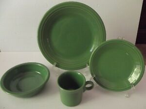 【送料無料】キッチン用品・食器・調理器具・陶器　カップスープシリアルボウルディナーサラダプレートホーマーラフリンフィエスタメドウグリーンCup Soup Cereal Bowl Dinner Salad Plate USA Homer Laughlin Fiesta Meadow Green｜hokushin