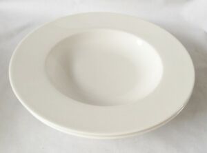 【送料無料】キッチン用品・食器・調理器具・陶器　ヴィルロイとボッホツイストホワイトリムボウル新しい未使用Villeroy and Boch Twist White Rimmed Bowls x 2 NEW UNUSED