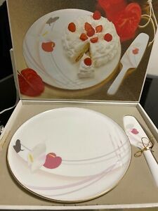 上質で快適 送料無料 キッチン用品 食器 調理器具 陶器 ミカサケーキプレートとサーバーブランド新品mikasa Cake Plate And Server Brand New 海外正規品 Revistavance Com