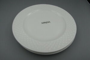 【送料無料】キッチン用品・食器・調理器具・陶器 ミカサボーン中国トレリスホワイトサラダプレート個セットMikasa Bone China TRELLIS White Salad Plates - Set of Four|hokushin