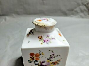 注目ブランド キッチン用品 食器 調理器具 陶器 ヴィンテージドイツドレスデン花瓶と蓋 Vintage Germany Dresden Flower Bottle With Lid 5 T 3 3 8 W 売れ筋 Www Takavar Com