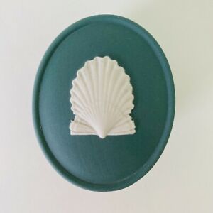 【送料無料】キッチン用品・食器・調理器具・陶器　ウェッグウッドホワイトオンティールジャスパーウェアシーシェルシェルボックス周年記念イングランドWedgwood White on Teal Jasperware Seashell Shell Box - 225th Anniversary En 21,754円