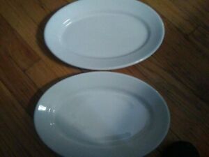 【送料無料】キッチン用品・食器・調理器具・陶器　カー楕円形のプレートのロットLot of 2 Carr oval plates 12.5 x 9 ..｜hokushin