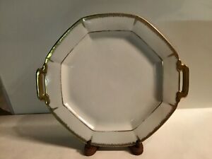 【送料無料】キッチン用品・食器・調理器具・陶器　アンティークリモージュフランスバボドッター扱った八角形のケーキプレートホワイトゴールドリムAntique Limoges France Bavo & Dotter Handled Octagonal CAKE PLATE White G