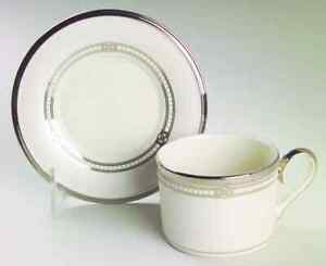 【送料無料】キッチン用品・食器・調理器具・陶器　レノックスエンゲージメントカップソーサーLenox ENGAGEMENT Cup & Saucer 3954083