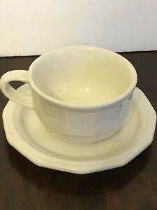 【送料無料】キッチン用品・食器・調理器具・陶器 ヘリテージセットオブホワイトカップとソーサーセットPfaltzgraff Heritage Set Of 12 White Cup and Saucer - Set of 12