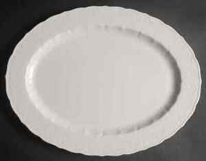 【送料無料】キッチン用品・食器・調理器具・陶器　ウェジウッド・トルソーインチオーバルサービングプラッターWedgwood TROUSSEAU 15 1/2 Oval Serving Platter 8328363