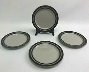 【送料無料】キッチン用品・食器・調理器具・陶器　アラビア・オブ・フィンランド・カレリアサイドパンバター前菜プレート、種セットArabia of Finland Karelia Side / Bread &amp; Butter / Appetizer Plate, Set of 4｜hokushin