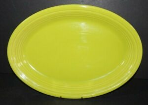 【送料無料】キッチン用品・食器・調理器具・陶器 フィエストウェア引退レモングラスオーバルサービングプラッターブライトFiestaware Retired Lemongrass Oval Serving Platter 13.5 Bright|hokushin