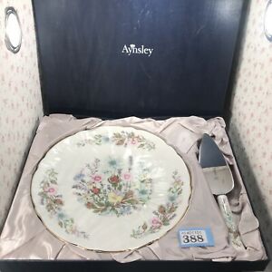 【送料無料】キッチン用品・食器・調理器具・陶器 ヴィンテージエインズリー中国野生チューダーチーズプレートケーキプラッター器具箱入りVintage Aynsley China Wild Tudor 10.5” Cheese Plate Cake Platter Utensils Boxed|hokushin