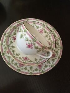 【送料無料】キッチン用品・食器・調理器具・陶器　アンティーク品質の家宝、繊細なエイズリーチンツトリオAntique Quality heirloom, delicate Aynsley Chintz trio｜hokushin