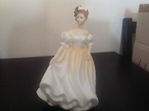 【送料無料】キッチン用品・食器・調理器具・陶器　ロイヤル・ドゥルトンナタリーRoyal Doulton - Natalie Hn3173