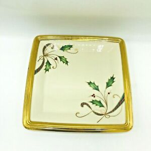 【送料無料】キッチン用品・食器・調理器具・陶器 レノックスホリデーヌーボーゴールドクリスマススクエアサラダプレートLenox Holiday Nouveau Gold Christmas Square Salad Plate 9 1/4|hokushin