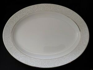 【送料無料】キッチン用品・食器・調理器具・陶器 ミカサチャイナパーチメントホワイトオーバルサービングプラッタータイMIKASA CHINA PARCHMENT WHITE OVAL SERVING PLATTER THAILAND 15 1/4|hokushin