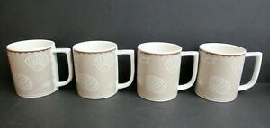 【送料無料】キッチン用品・食器・調理器具・陶器　ミカサショアラインセットオブマグスタンブラウンシーシェルズフィッシュMIKASA SHORELINE SET of 4 MUGS TAN & BROWN w/ SEASHELLS FISH CP017 EUC