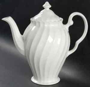 【送料無料】キッチン用品・食器・調理器具・陶器　Johnson Brothers REGENCY (MADE IN ENGLAND) Coffee Pot 283247