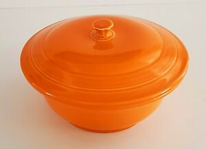 【送料無料】キッチン用品・食器・調理器具・陶器 フィレスタウェアカバーキャセロール皿ボウル、蓋タンジェリンが引退FIESTAWARE 2 QT COVERED CASSEROLE DISH BOWL WITH LID HLC TANGERINE RETIRED|hokushin