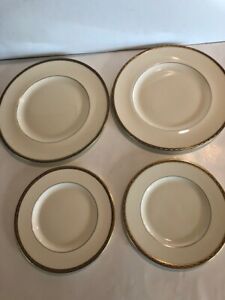 【送料無料】キッチン用品・食器・調理器具・陶器　ミントンセントジェームズファインチャイナプレートディナー、サラダ枚Minton St James Fine China Plates (2 Dinner, 2 Salad)