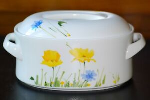 【送料無料】キッチン用品・食器・調理器具・陶器　チャーミング年代三笠アップタウンクォートカバードウルトラセラムオーバルキャセロールCharming 1970s Mikasa Uptown 3-Quart Covered Ultra Ceram Oval Casserole