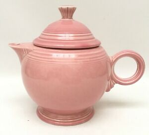 【送料無料】キッチン用品・食器・調理器具・陶器　フィエスタウェアローズピンクティーポットカップ蓋パーフェクト付きFiesta Ware Rose Pink Teapot 5 Cup With Lid PERFECT!