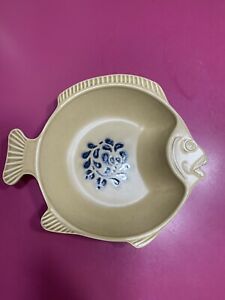 【送料無料】キッチン用品・食器・調理器具・陶器　フォークアートシーフードベイクサーバーフィッシュベーキングディッシュPFALTZGRAFF Folk Art Seafood Bake n Server FISH Baking Dish 245 22,052円