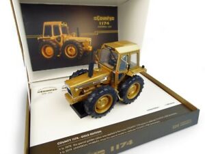 【送料無料】模型車 モデルカー ユニバーサルフォードコンティアオロエジツィオーネuniversalhobbies uh6211 ford contea 1174 oro edizione 13 2