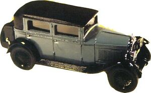 【送料無料】模型車 モデルカー ミニチュアオートキットホッチキスセダンkit for miniature auto ccc hotchkiss am2 sedan 1930 footnote 63