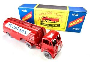 【送料無料】模型車 モデルカー マッチボックスモコレスニーメジャーパックモビルガスガソリンタンカー