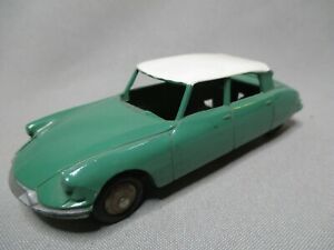 【送料無料】模型車 モデルカー ディンキーシトロエンdv4160 dinky toys fr citroen ds 19 195557 ech 143 ref 24c tbe