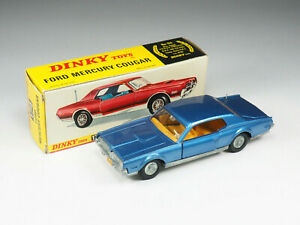【送料無料】模型車 モデルカー ディンキートイズイングランドフォードクーガーdinky toys england 174ford mercury cougar 143e