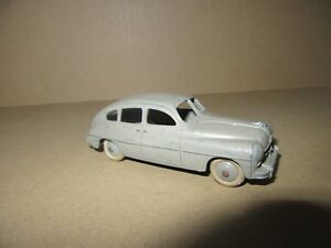 【送料無料】模型車 モデルカー ヴィンテージディンキーフォードヴェデットスタッコ820h vintage dinky 24q ford vedette stucco 143