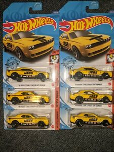 【送料無料】模型車 モデルカー ホットホイールダッジチャレンジャーマッスルマニア?ロットhot wheels ? 18 dodge challenger srt demon muscle mania 1010 ? lot of 6