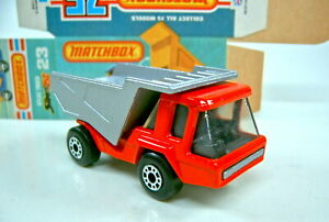 【送料無料】模型車 モデルカー マッチアトラスレッドシルバーブラックトップウンゲファルテッターボックス｜hokushin