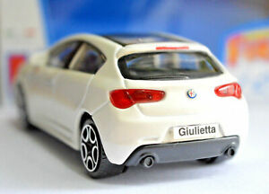 【送料無料】模型車 モデルカー アルファロメオジュリエッタモダンカーメタルスケールカーミニカー143 alfa romeo giulietta modern car metal scale scale car diecast|hokushin