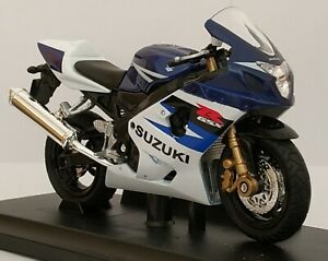 【送料無料】模型車 モデルカー スズキオートバイスケールコレクション118 suzuki gsxr750 gsx r750 gsxr 750 motorcycle scale collection|hokushin