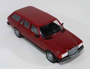 【送料無料】模型車 モデルカー シュタールベルクフィンランドメルセデスブレークプラスチックレアstahlberg finland mercedes break plastic 120 rare 23,5 cm