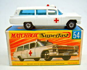 【送料無料】模型車 モデルカー マッチボックスキャデラックホワイトトップボックスmatchbox sf no 54a cadillac ambulance white top in h box