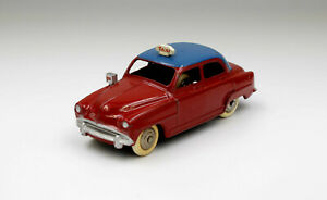 【送料無料】模型車 モデルカー ディンキーシムカタクシー?dinky toys ? simca dove taxi ? 24ut
